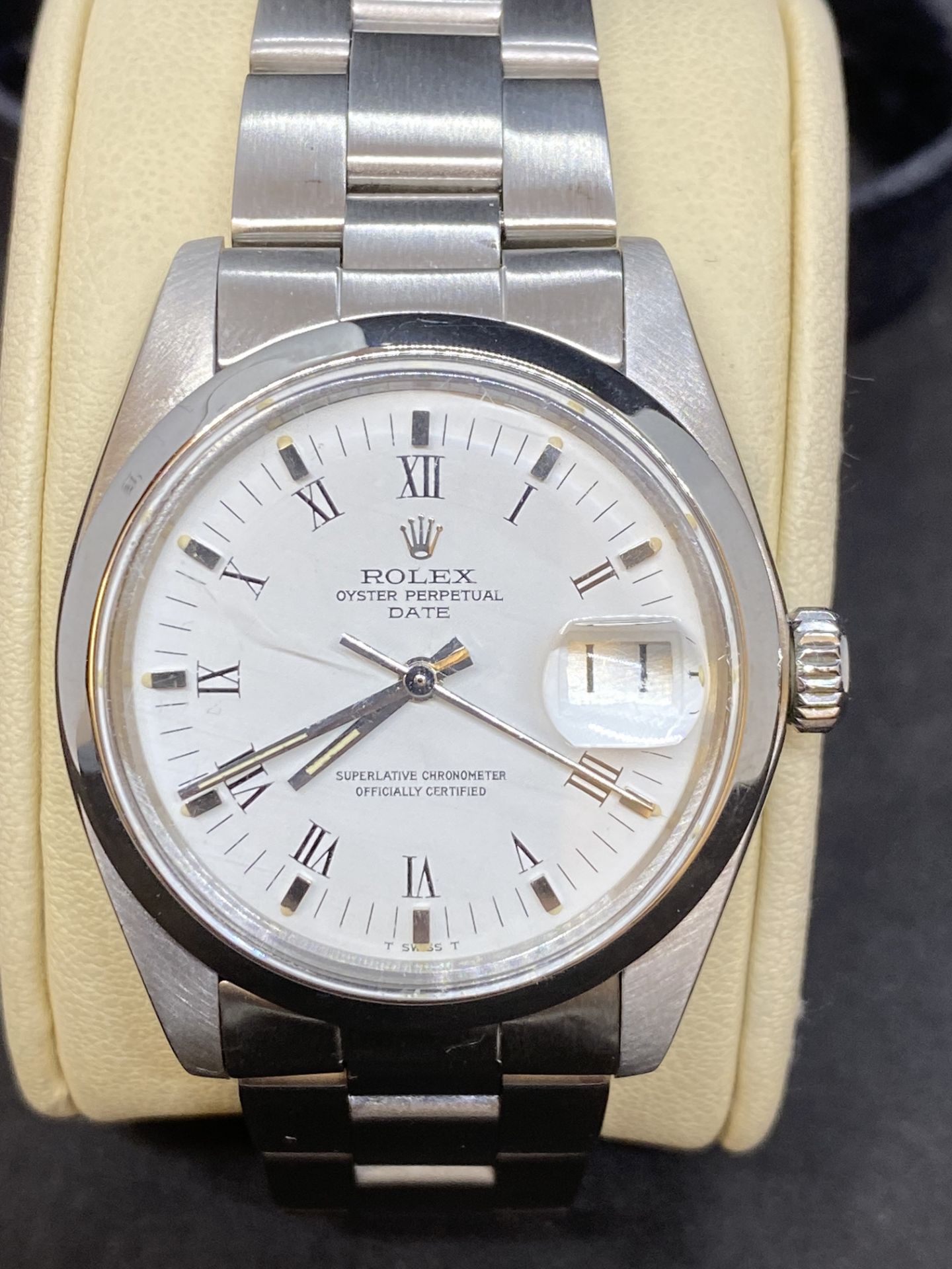 STAINLESS STEEL ROLEX OYSTER PERPETUAL DATE WATCH