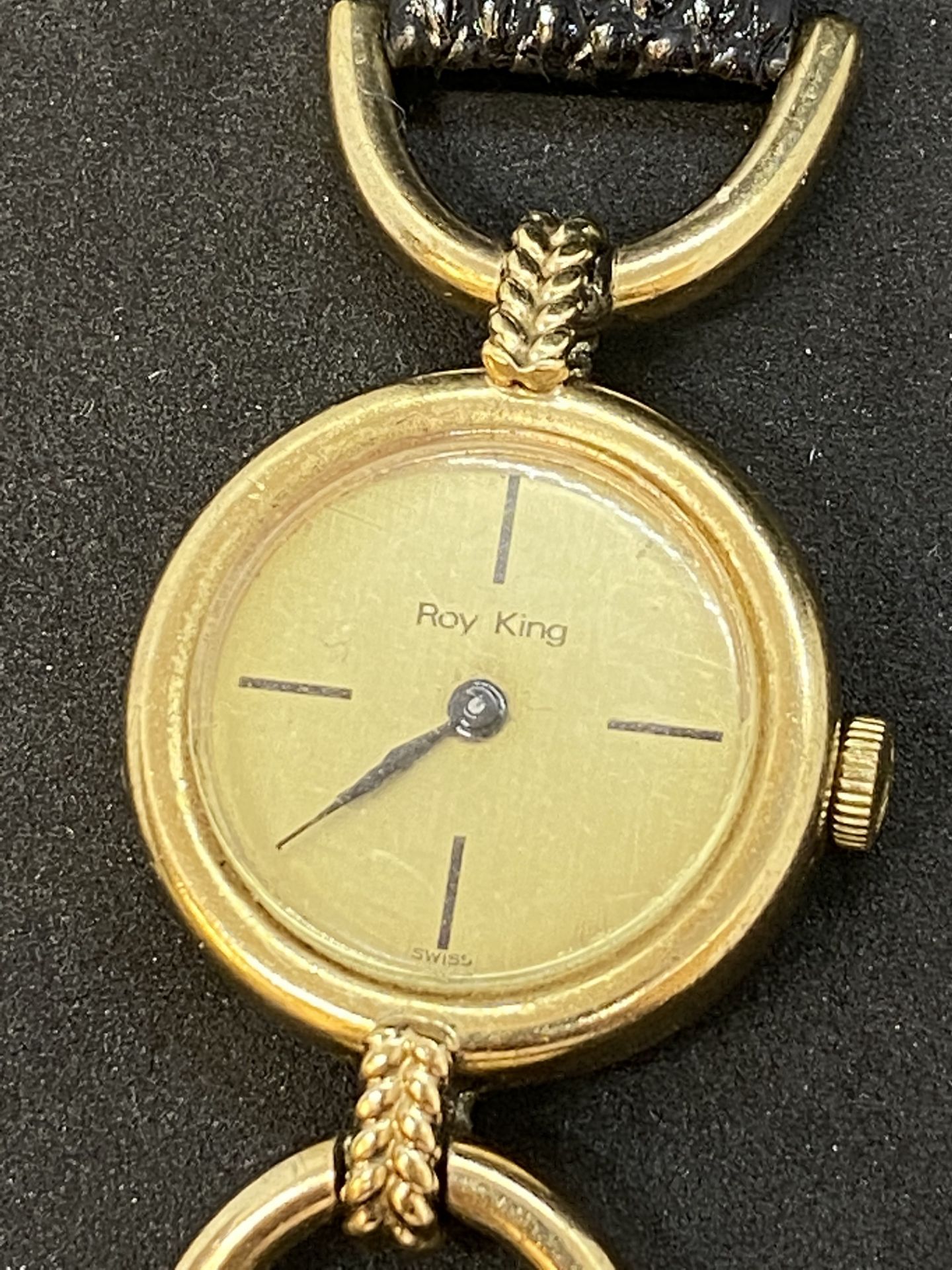 ROY KING 9CT GOLD WATCH - 19 GRAMS