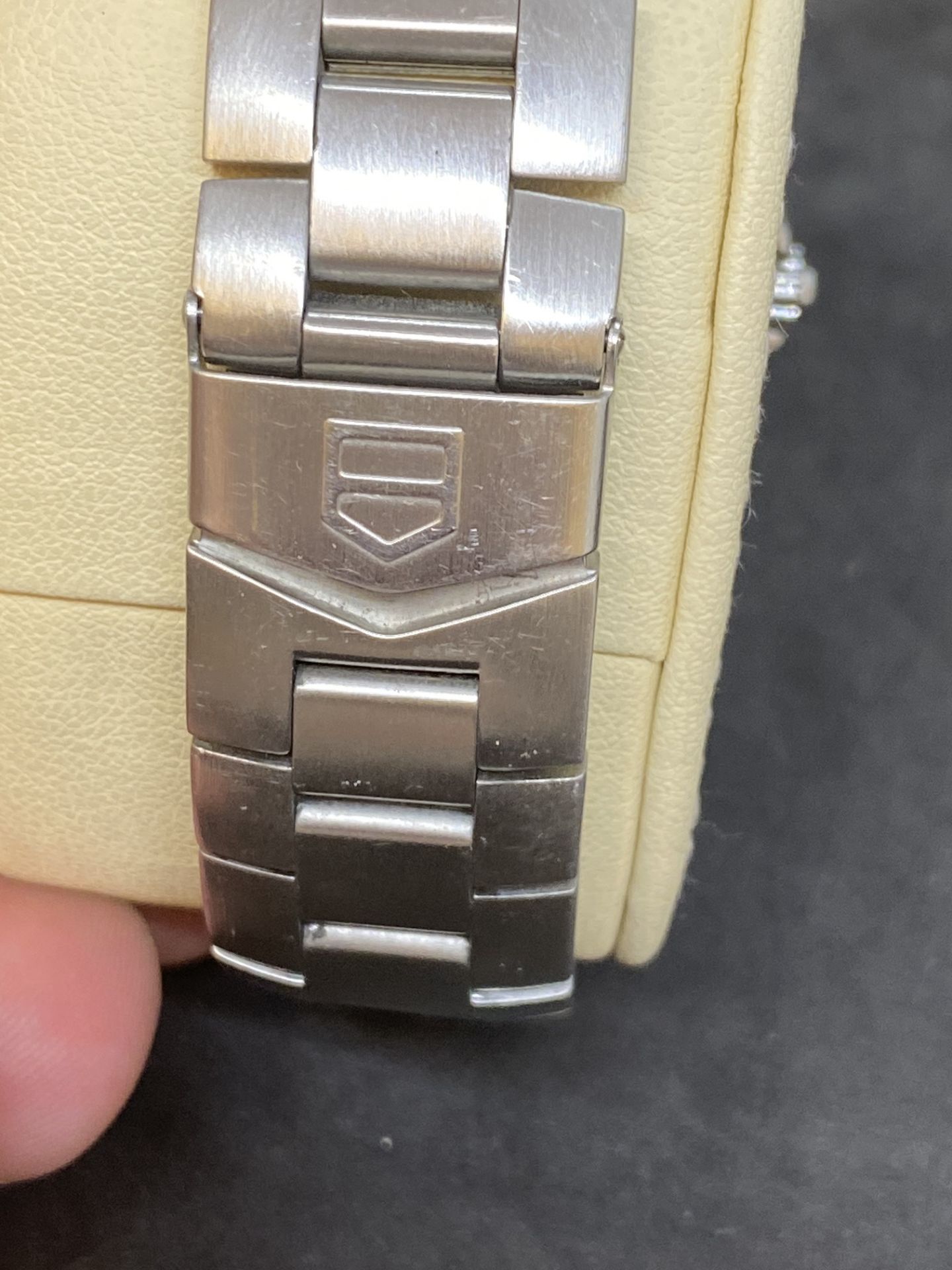 TAG HEUER STAINLESS STEEL WATCH - Image 5 of 7