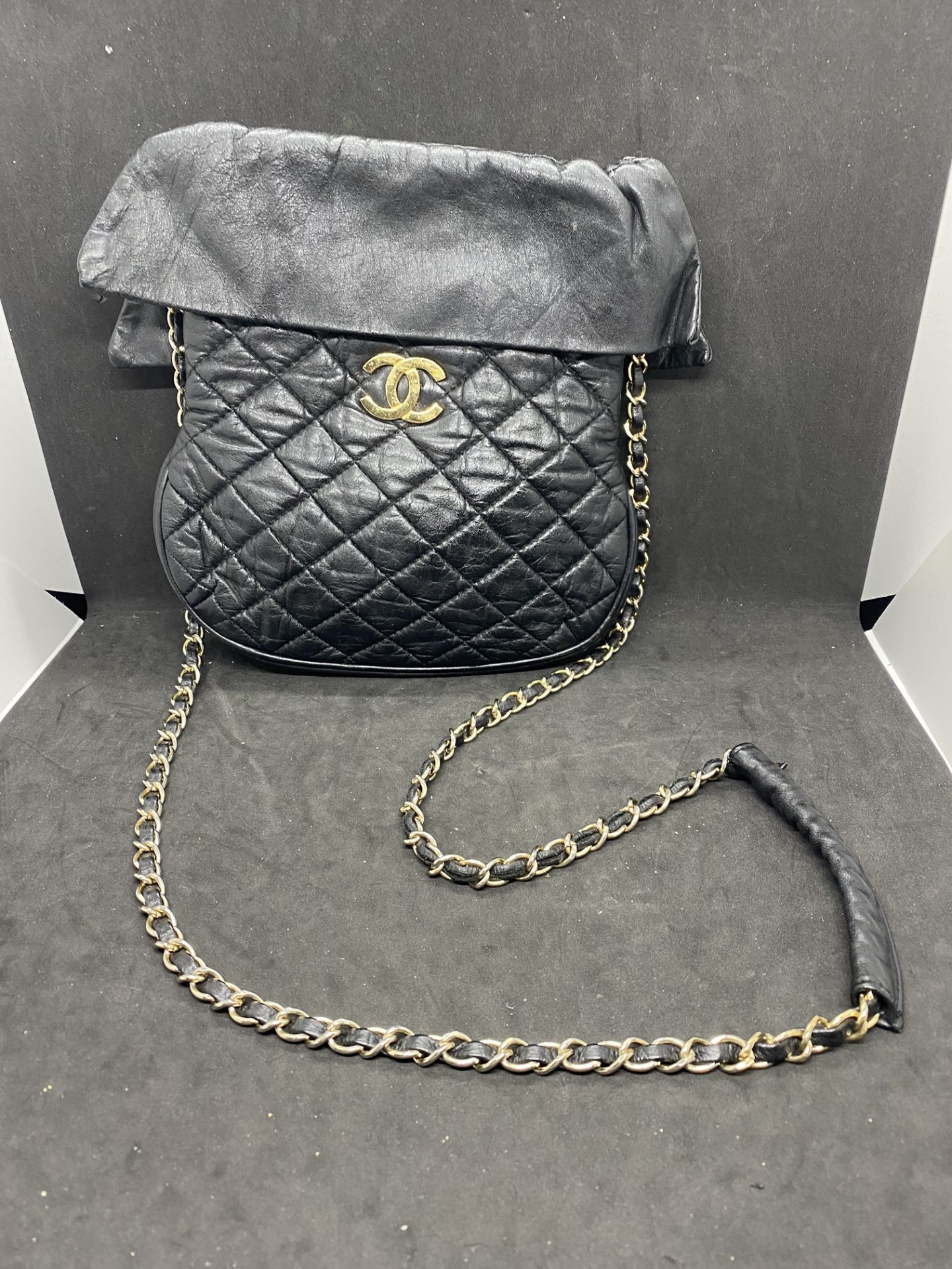 VINTAGE CHANEL HANDBAG - Image 2 of 17