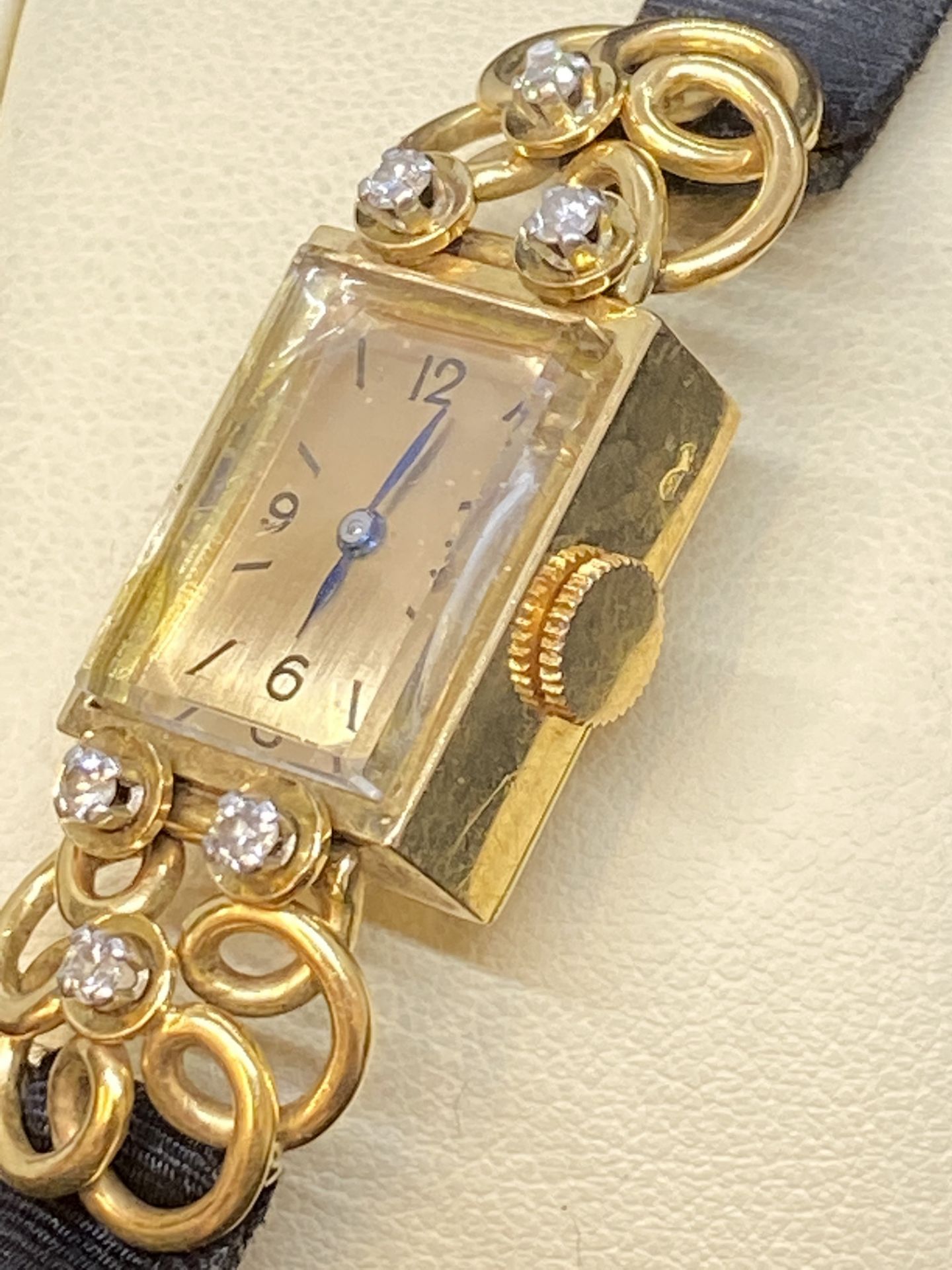 PONCIN PARIS 49.491 18ct GOLD DIAMOND SET WATCH - 24 GRAMS - 0.20ct DIAMONDS - Image 4 of 9