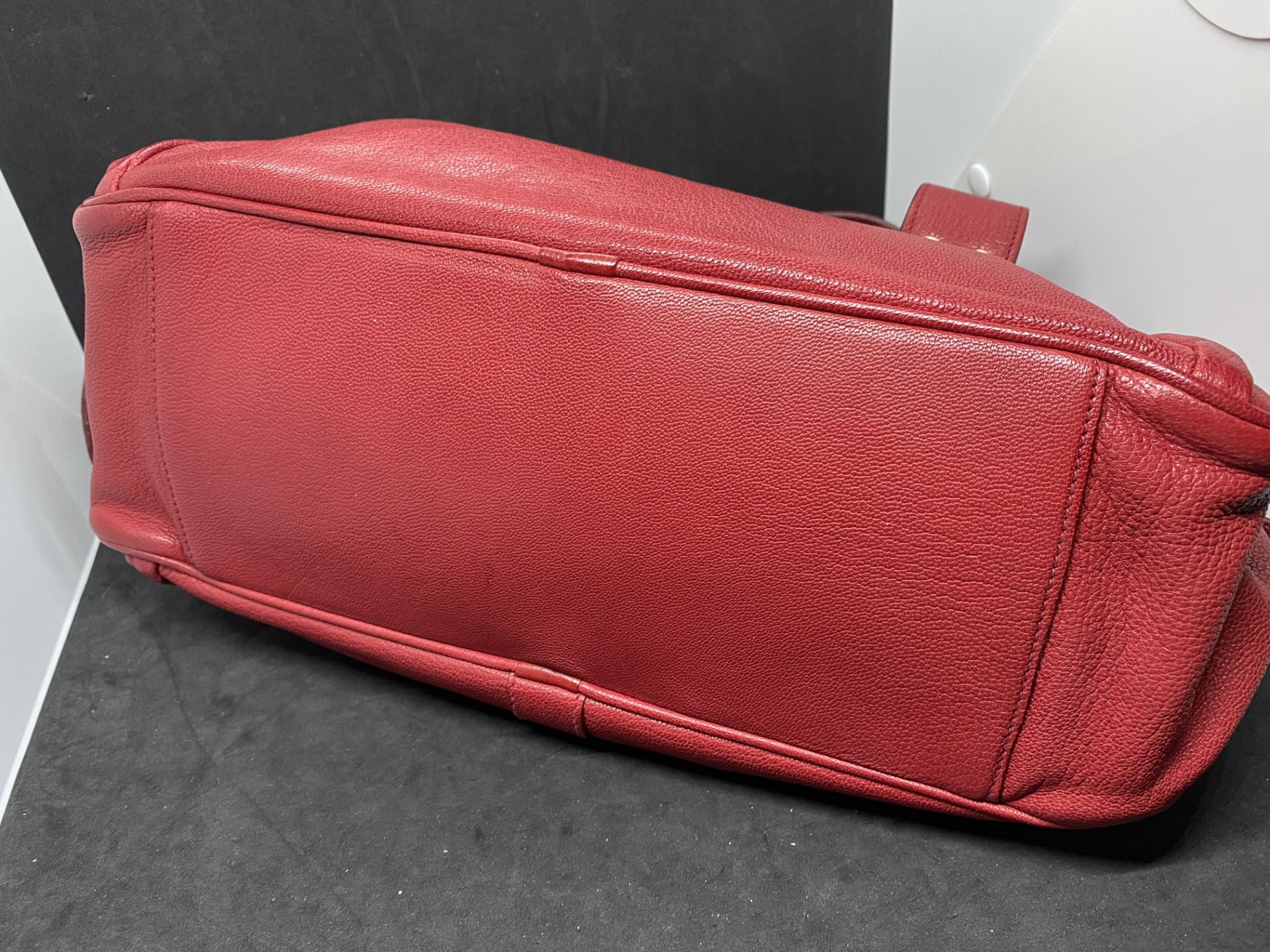 RED MULBERRY HANDBAG WITH DUSTBAG - Image 5 of 16