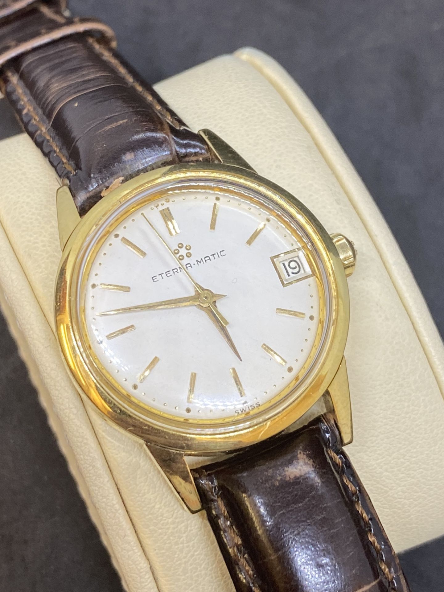 ETERNA MATIC VINTAGE 1950-60 18K GOLD WATCH - 44 GRAMS - Image 2 of 9