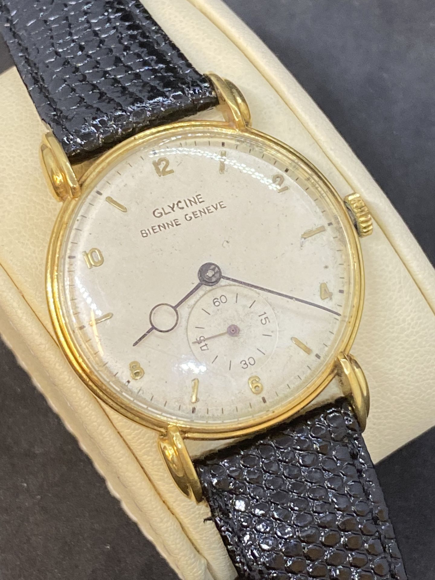 VINTAGE GLYCINE BIENNE GENEVE 18ct GOLD WATCH