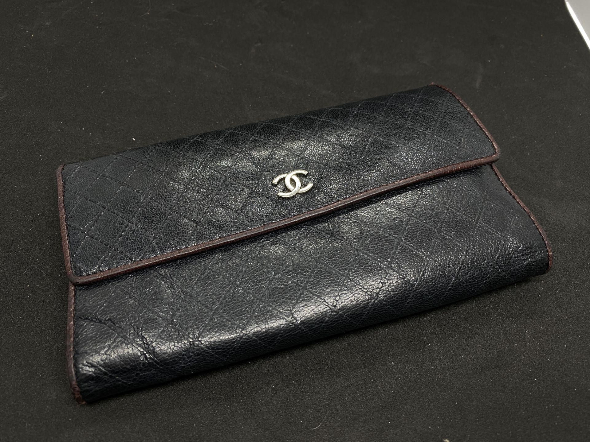 AUTHENTIC CHANEL PURSE - Image 3 of 10