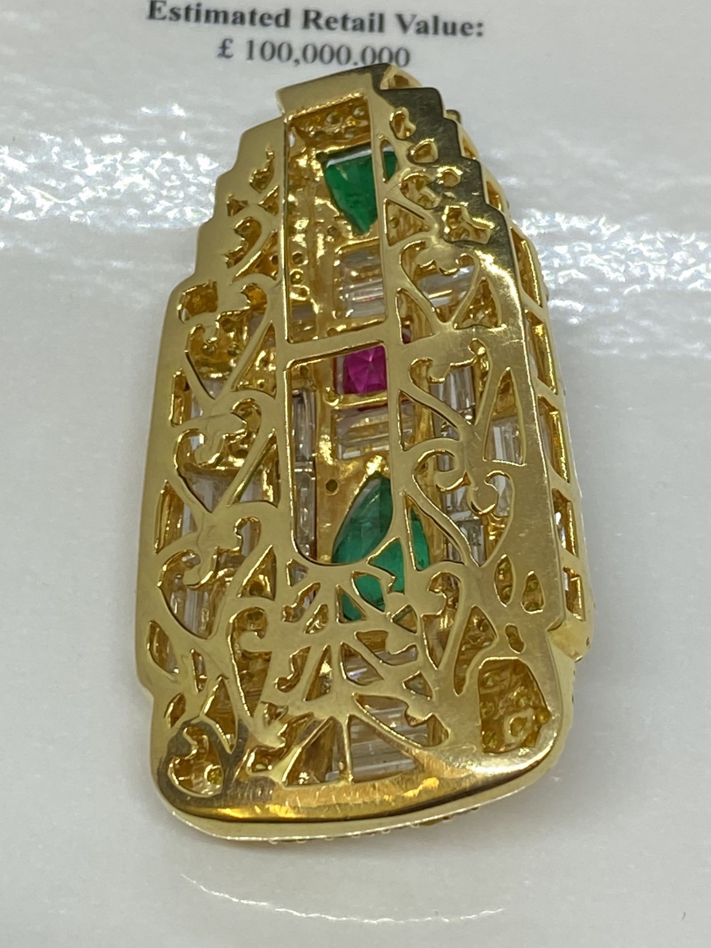 FINE DIAMOND, EMERALD & RUBY PENDANT WITH W.G.I £100,000 VALUATION - 30.9 GRAMS ** MUST SEE ** - Image 22 of 25