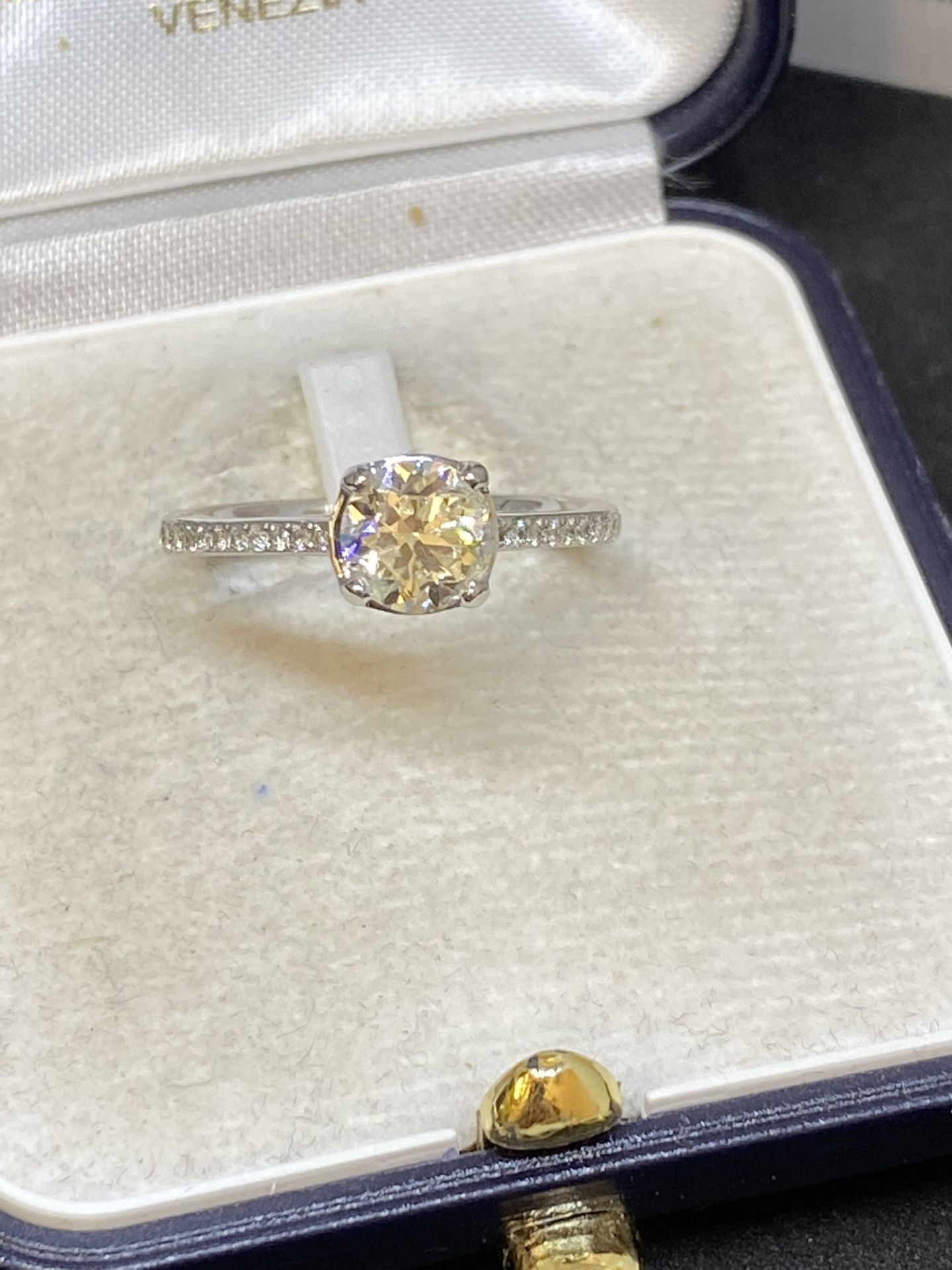 CERTIFICATED 1.07ct DIAMOND SOLITAIRE H COLOUR - SI1 18ct GOLD - Image 2 of 10