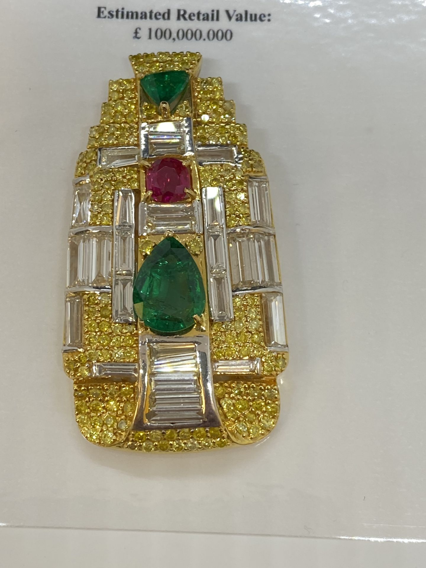 FINE DIAMOND, EMERALD & RUBY PENDANT WITH W.G.I £100,000 VALUATION - 30.9 GRAMS ** MUST SEE ** - Image 16 of 25