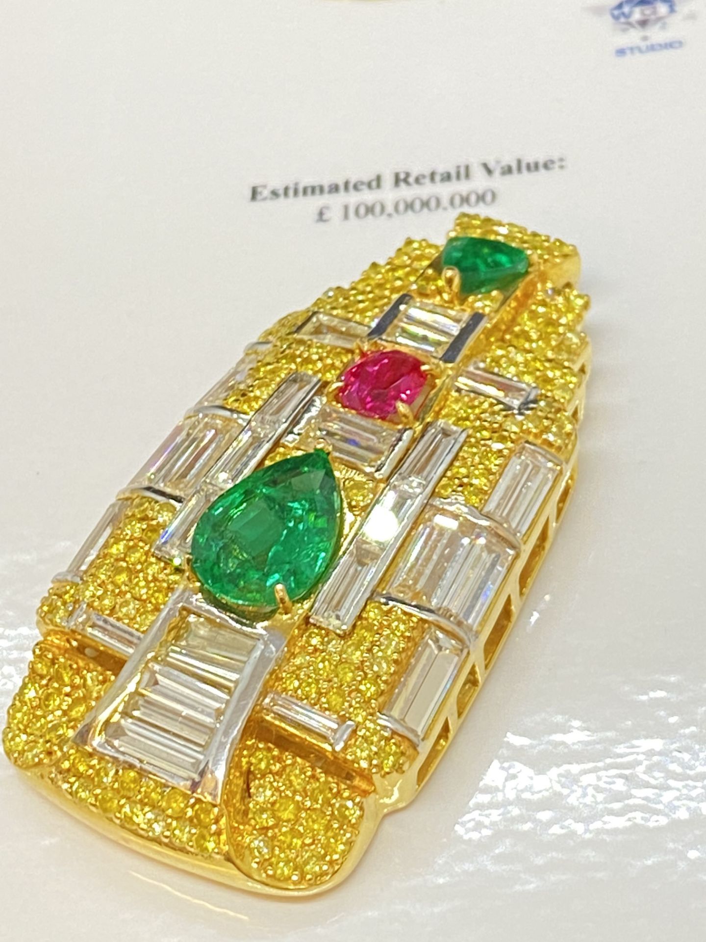 FINE DIAMOND, EMERALD & RUBY PENDANT WITH W.G.I £100,000 VALUATION - 30.9 GRAMS ** MUST SEE **