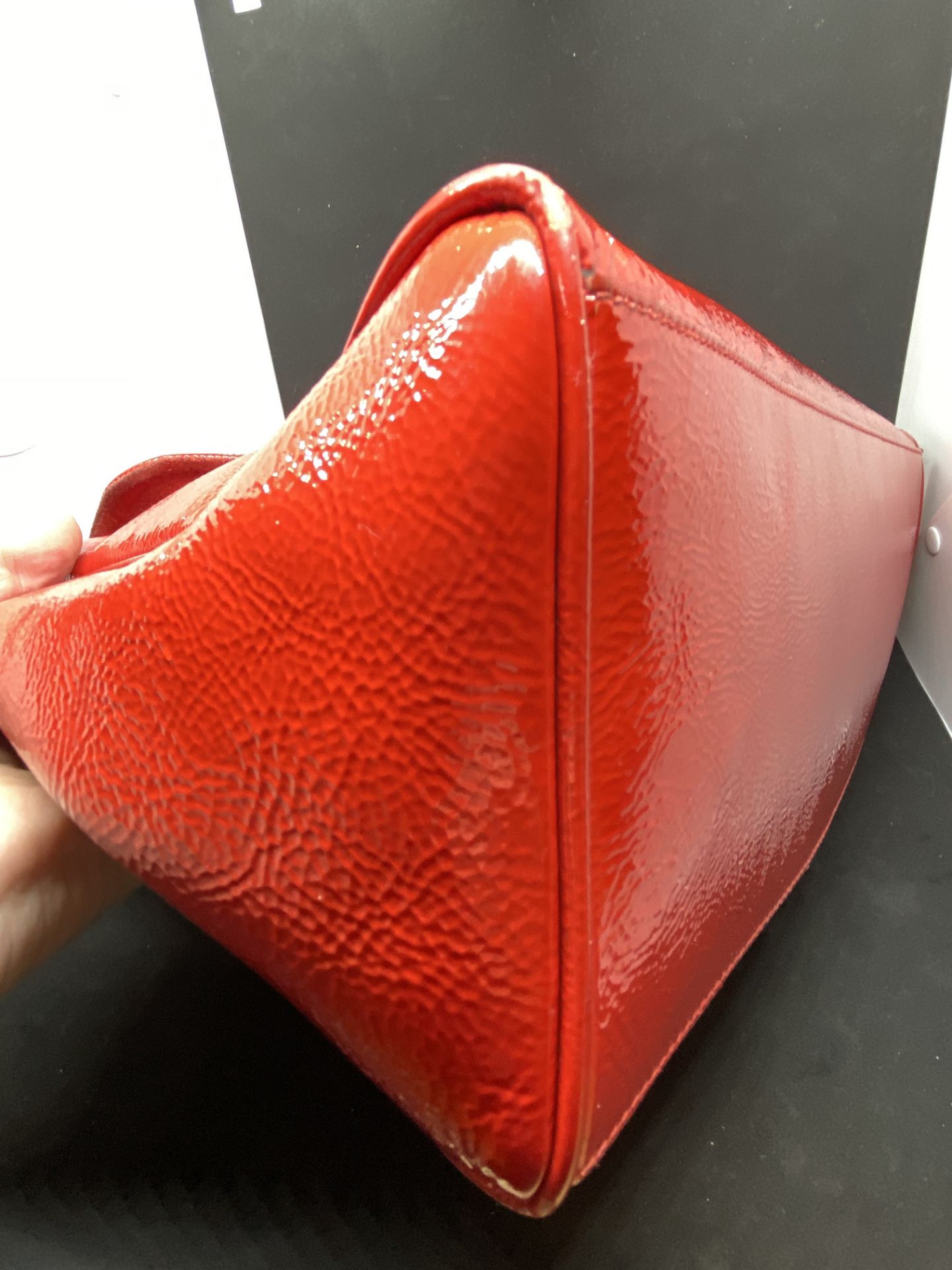 MULBERRY RED COLOURED HANDBAG - Image 9 of 17