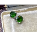 9ct WHITE GOLD GREEN STONE STUD EARRINGS