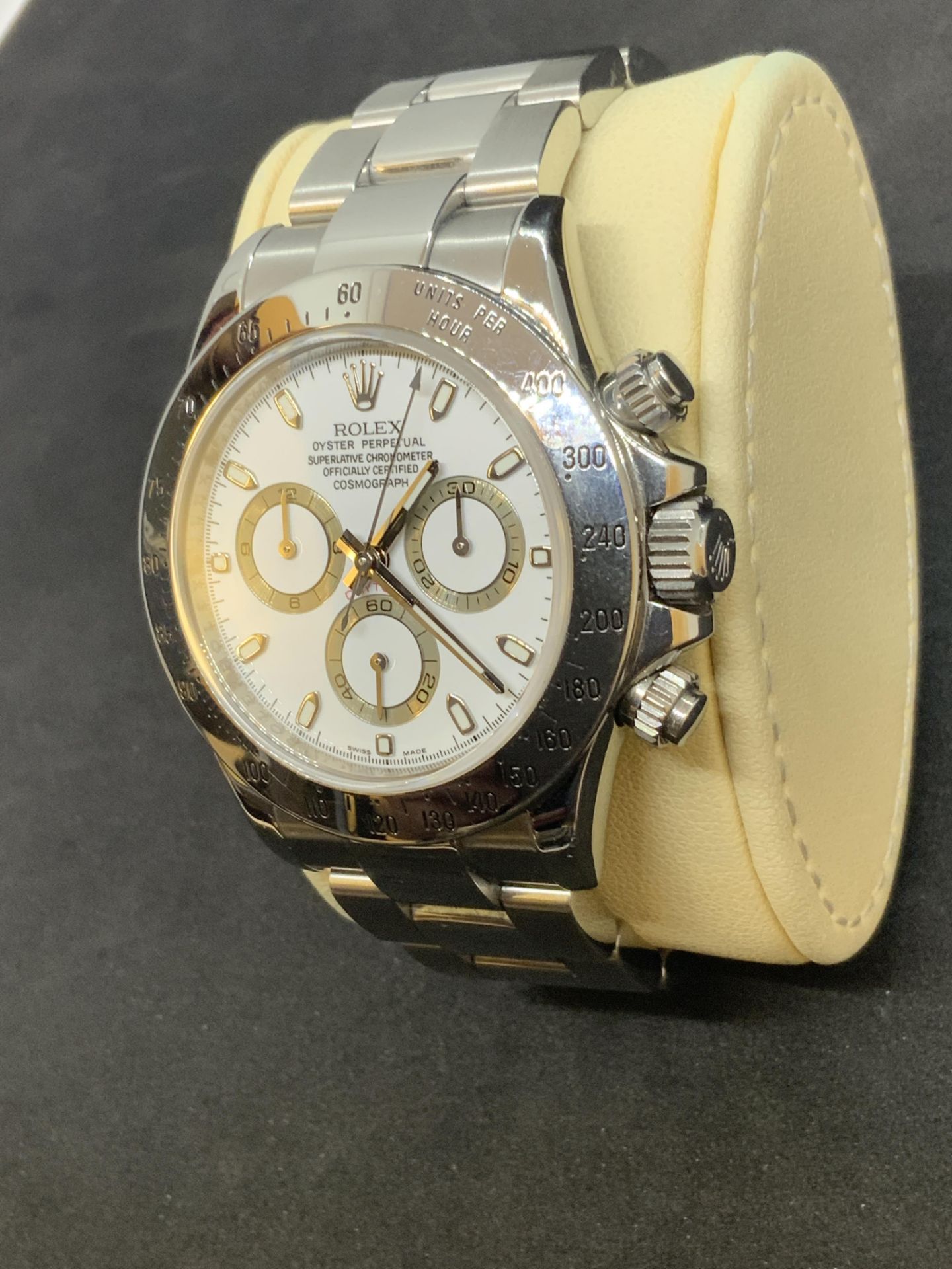 2008 ROLEX DAYTONA S/STEEL WITH ROLEX PAPERS 116520 - WHITE DIAL - Image 5 of 11