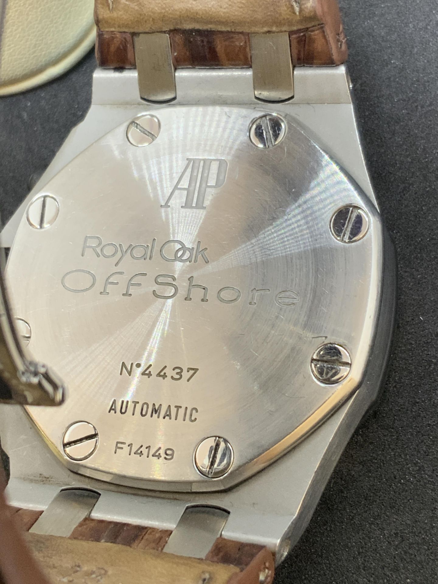 AUDEMARS PIGUET ROYAL OAK OFFSHORE WATCH - Image 2 of 9