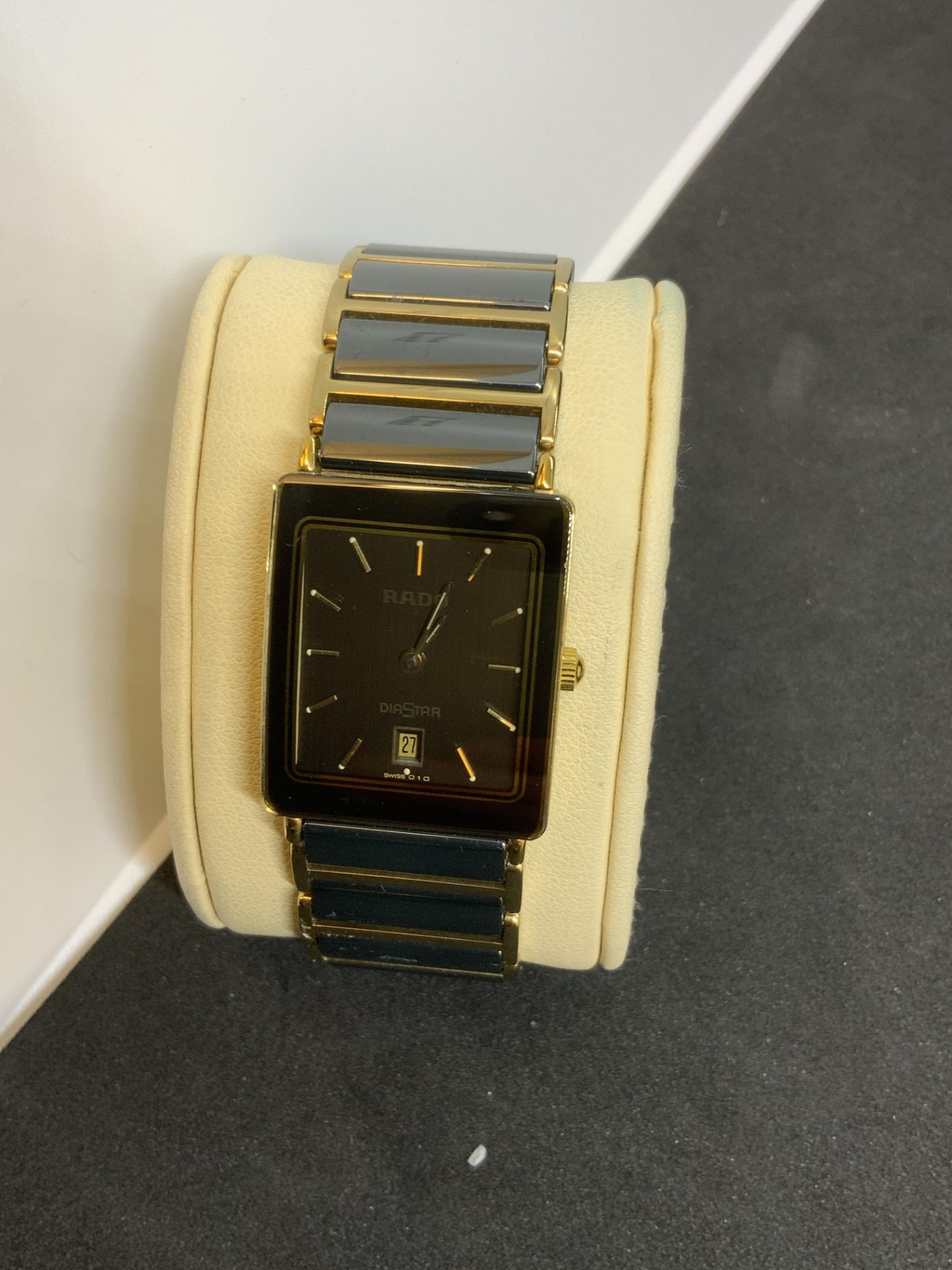 RADO CERAMIC & YELLOW METAL DIASTAR DATE WATCH - Image 2 of 6