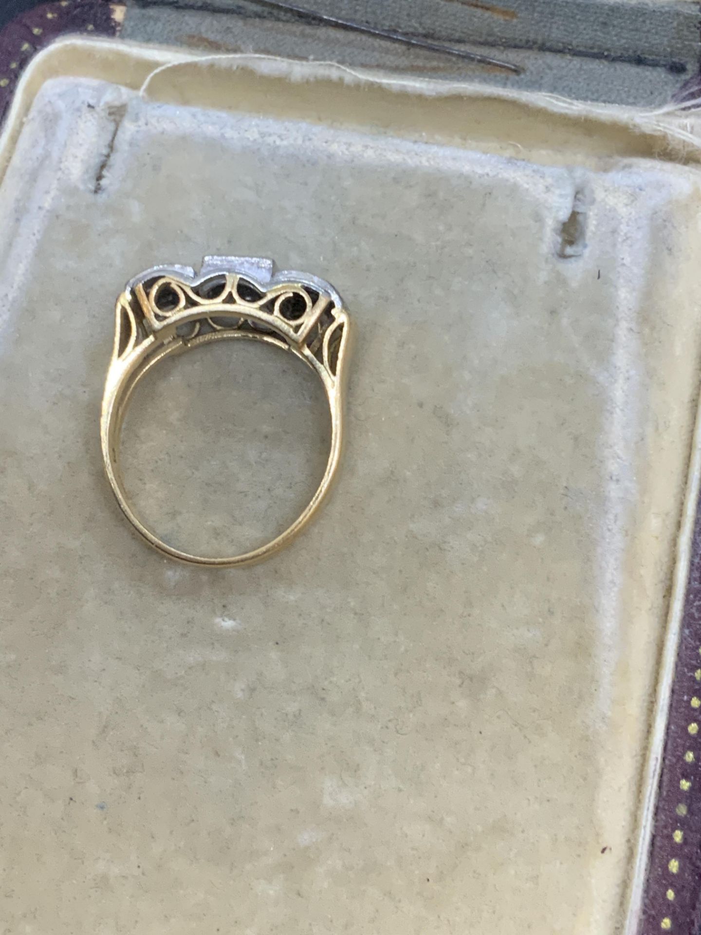 ANTIQUE 18ct GOLD DIAMOND RING - 5 GRAMS - Image 2 of 7