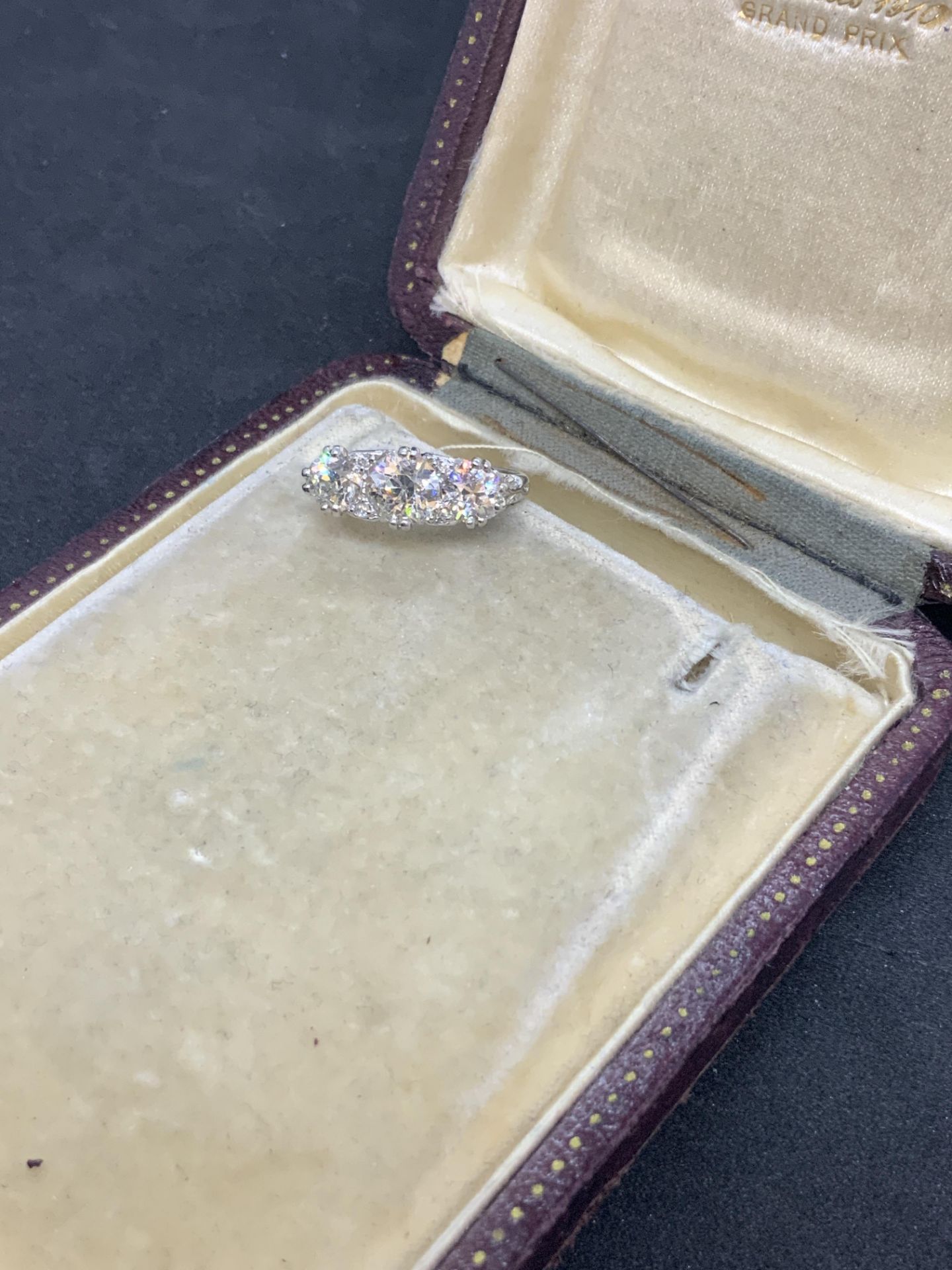 FINE PLATINUM APPROX 2.00ct H-VS-SI DIAMOND SET RING - Image 3 of 9