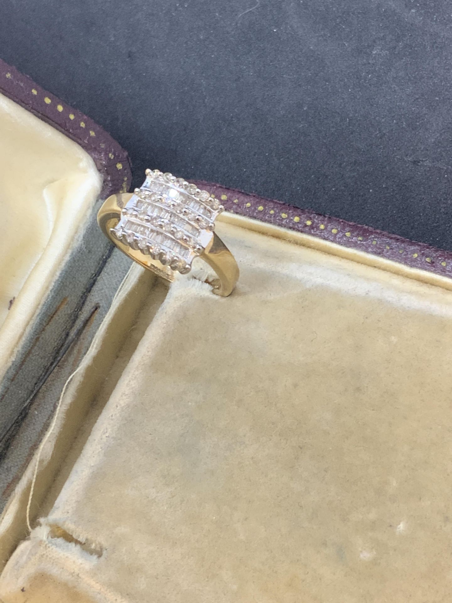 9ct GOLD 0.80ct APPROX DIAMOND SET RING - Image 2 of 6