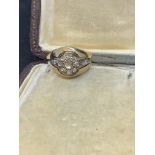 ANTIQUE 18ct GOLD ROSE CUT DIAMOND SET RING - 9.3 GRAMS