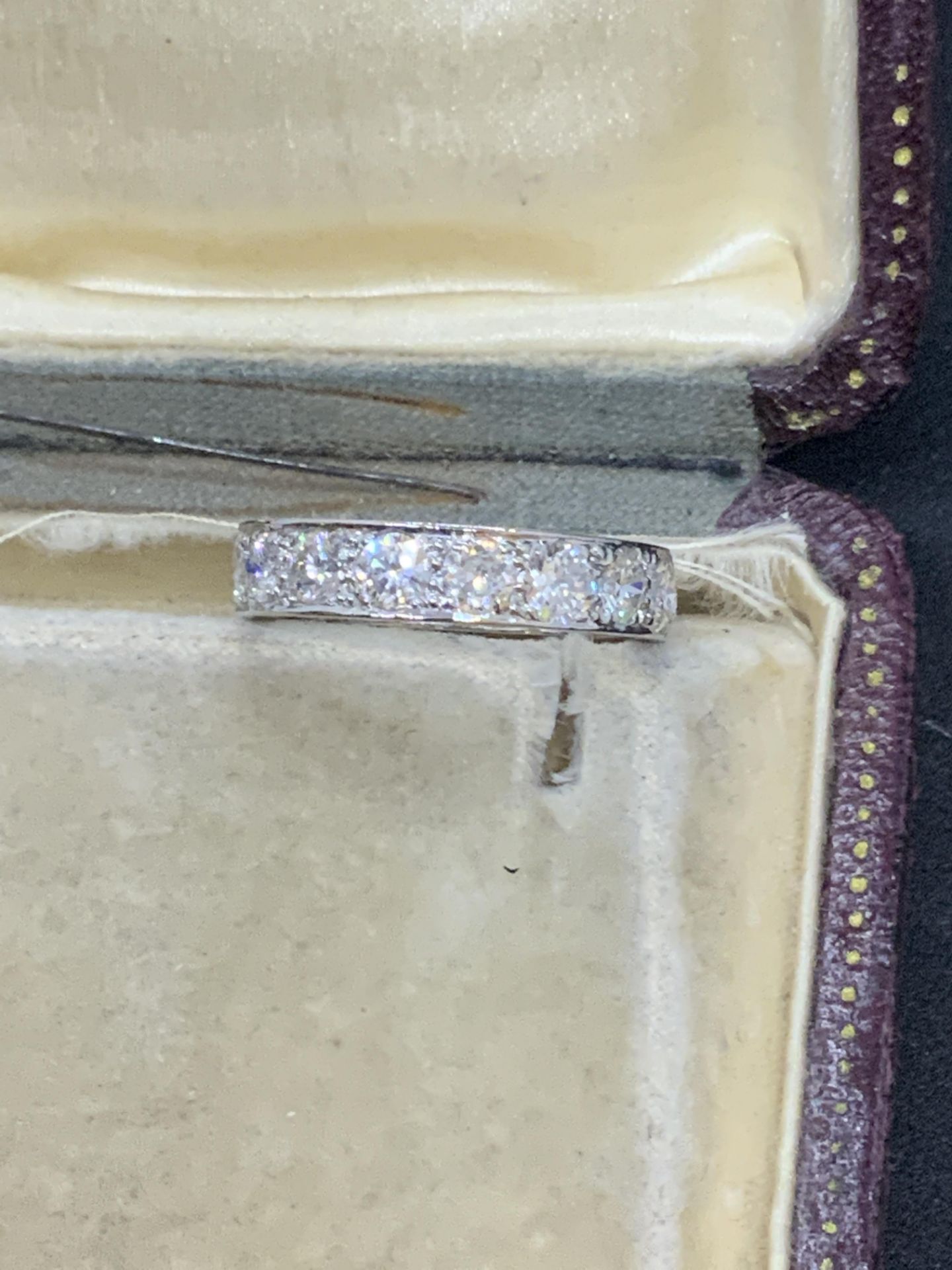 FINE VINTAGE 5.00ct APPROX DIAMOND FULL ETERNITY RING G/H COLOUR & VS-SI DIAMONDS