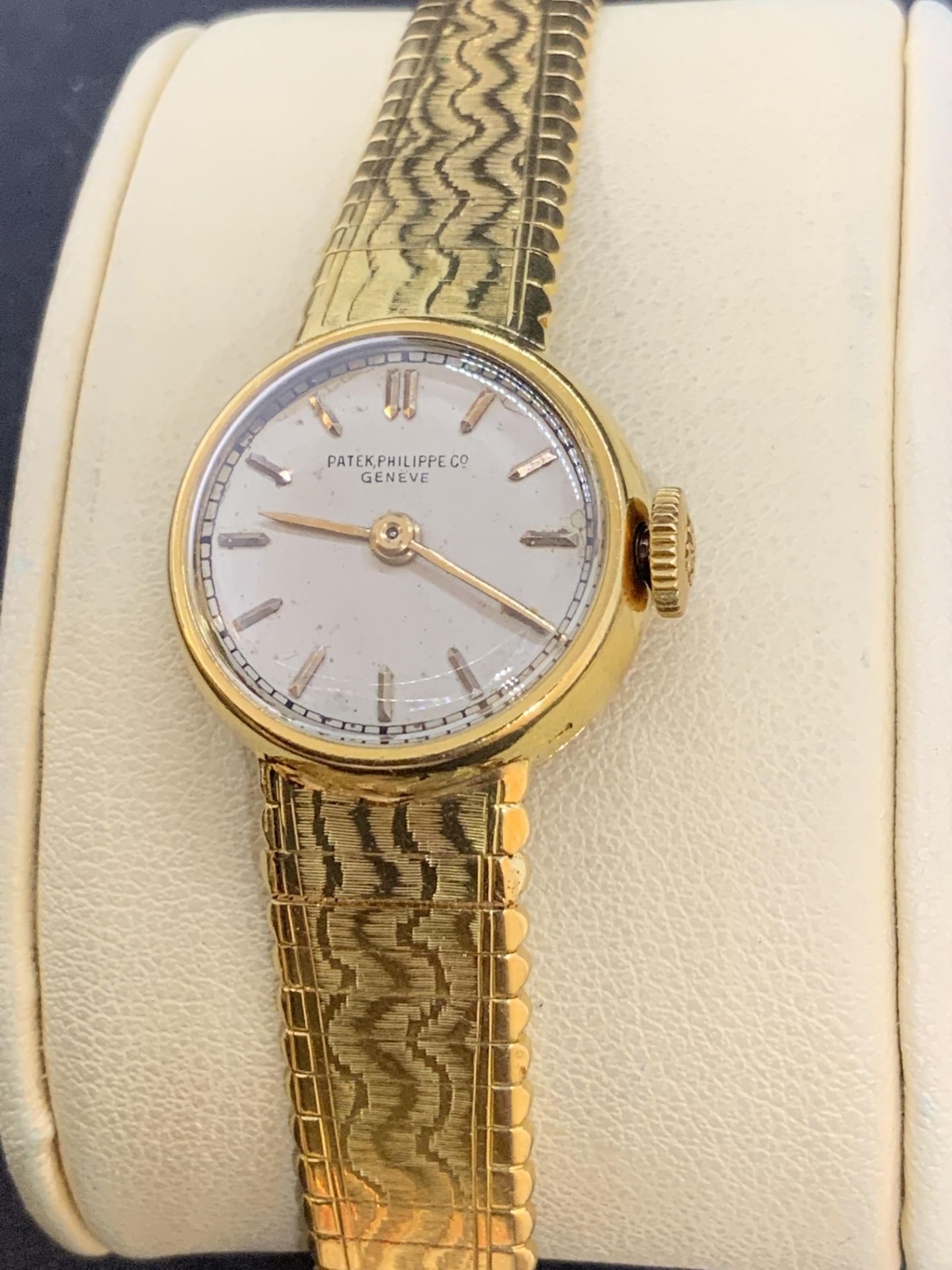 PATEK PHILIPPE 18ct GOLD WATCH - CIRCA 1950'S