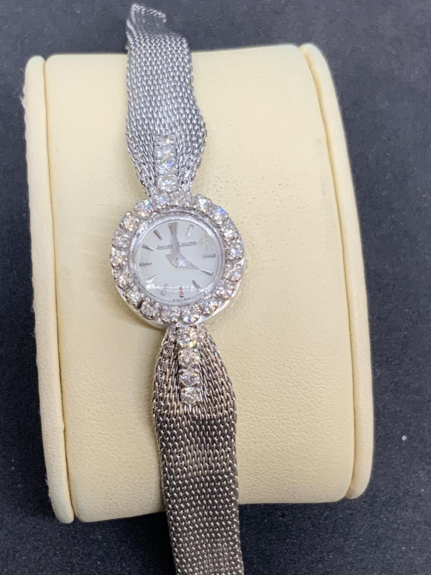 VINTAGE DIAMOND SET 18ct GOLD WATCH - 27 GRAMS - Image 2 of 10