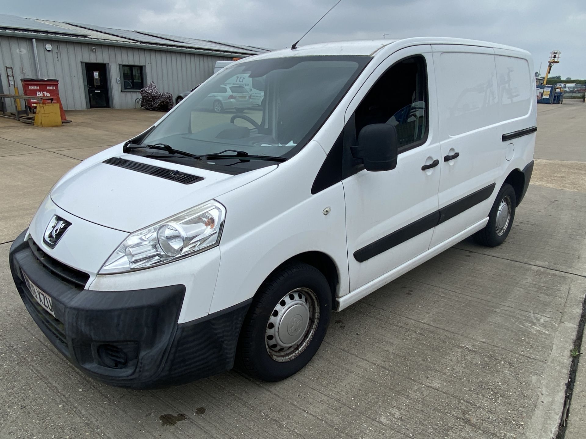 ..2008 08 REG PEUGEOT EXPERT VAN- 59k MILES -NO VAT - WITH DOG CAGES