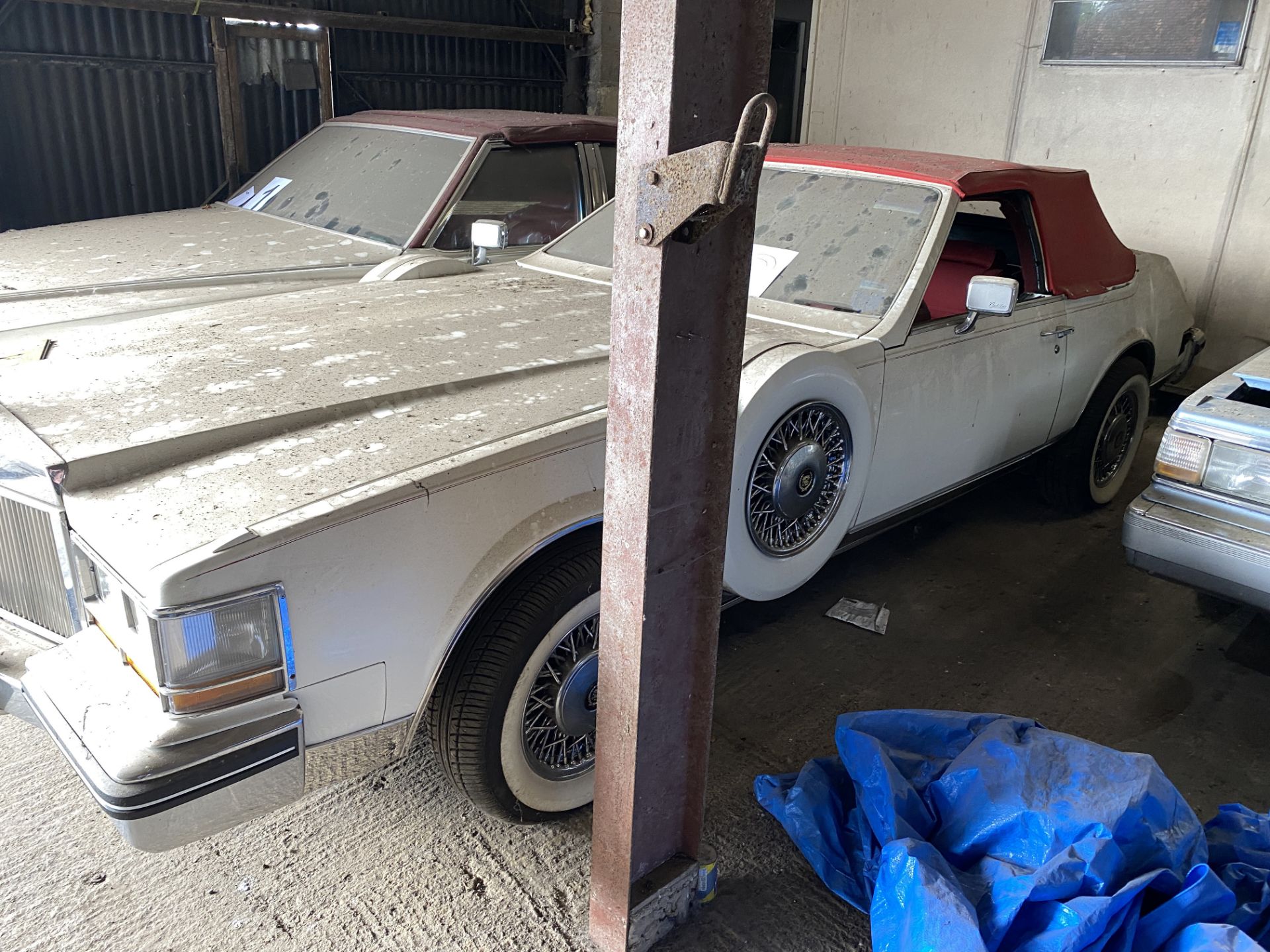 APPROX 1982 CADILLAC SEVILLE 2 DOOR CONVERTIBLE CONVERSION IN WHITE WITH KEYS - UK REG - REG 16 CAD - Image 2 of 5