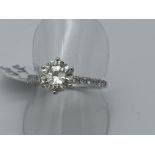 18ct GOLD 2.03ct TDW DIAMOND SOLITAIRE RING VVS2