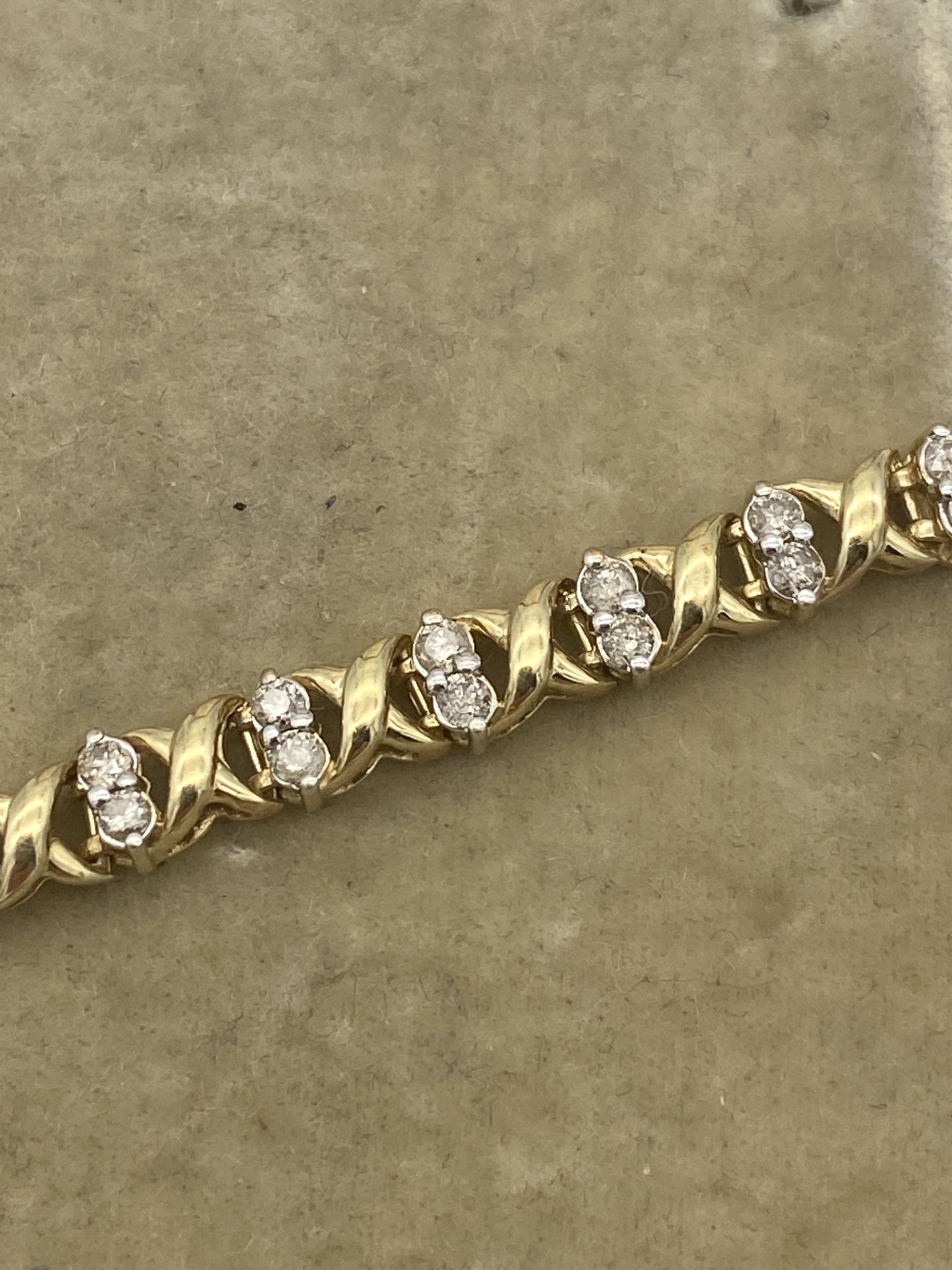 10ct GOLD 1.00ct & DIAMOND BRACELET - Image 2 of 4