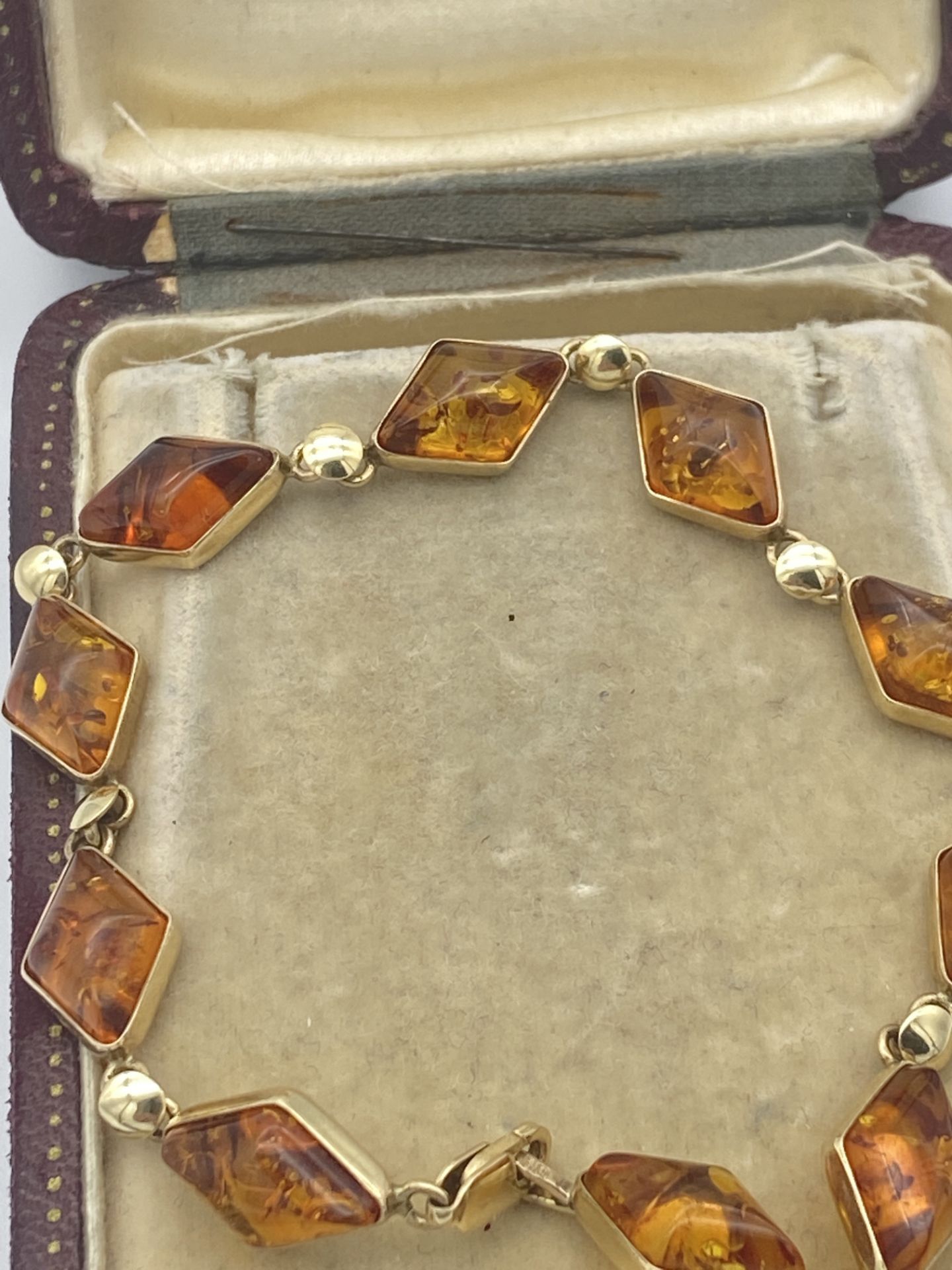 14ct GOLD AMBER SET BRACELET - Image 2 of 2