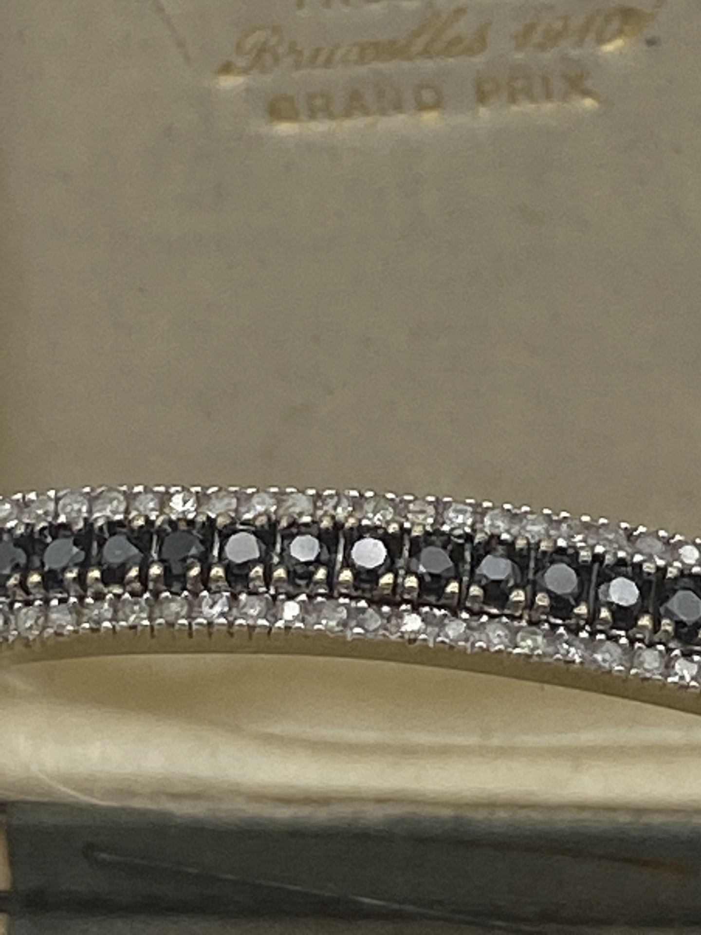 9ct GOLD BLACK & WHITE DIAMOND SET BANGLE - Image 2 of 3