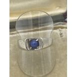 9ct WHITE GOLD STAR SAPPHIRE SET RING