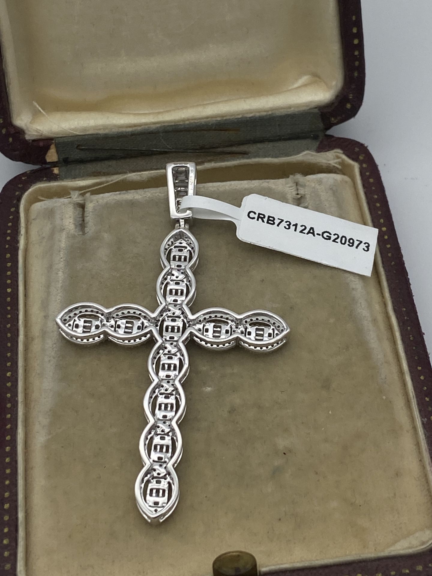 WHITE GOLD 1.79ct DIAMOND SET CROSS - Image 3 of 4