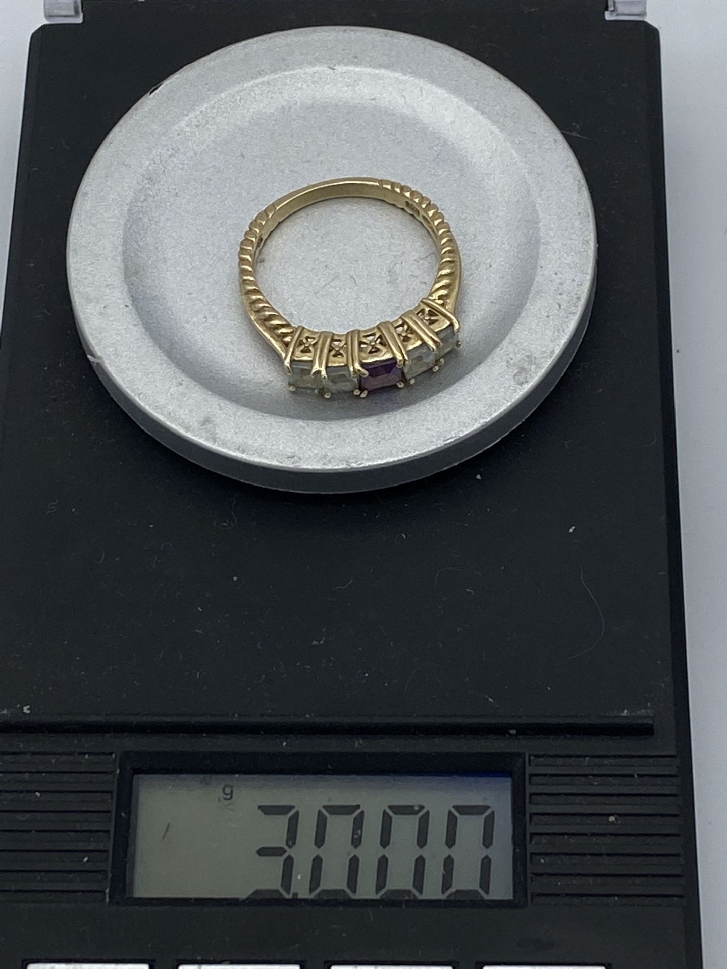 9ct Gold Stone Set Ring - Image 2 of 2