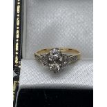 VINTAGE 18ct GOLD DIAMOND RING