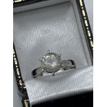 2.00ct DIAMOND SOLITAIRE RING SET IN 18ct WHITE GOLD