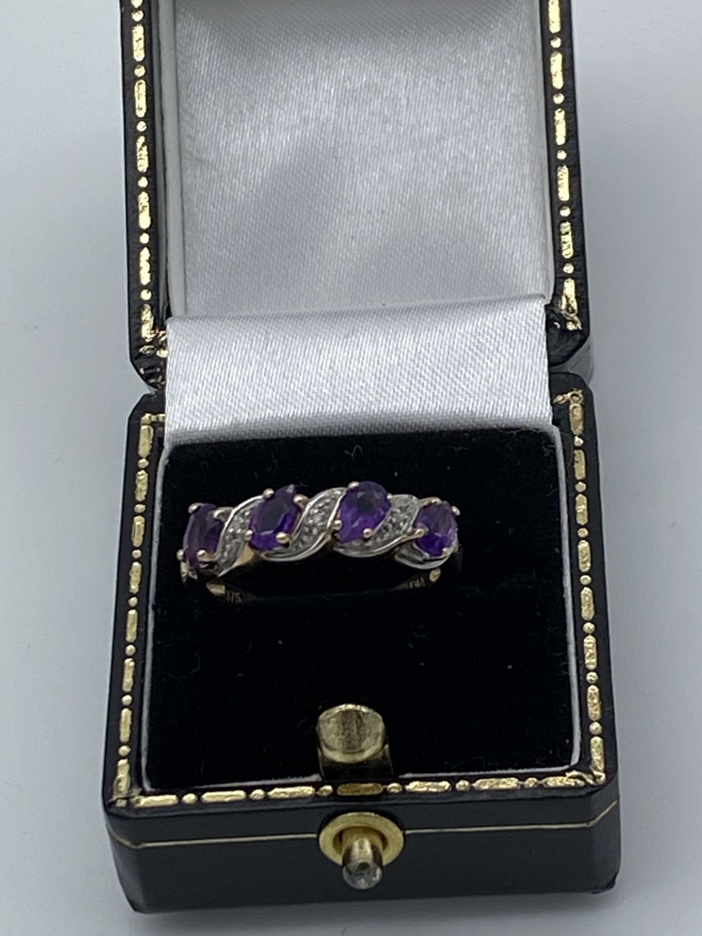 9ct Gold Amethyst & Diamond Ring