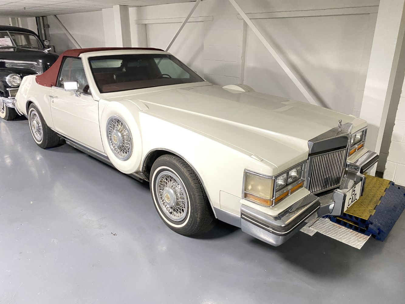 GENERAL SALE OF JEWELLERY, WATCHES ETC + 1980 CADILLAC SEVILLE CONVERTIBLE + GRAND PIANO + LARGE COLLECTION OF HIGH QUALITY CAMERA EQUIPMENT