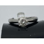 18ct WHITE GOLD 0.70ct DIAMOND SOLITAIRE RING