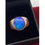 GENTS 9ct GOLD RING SET WITH BLUE OPAL (SLIGHTLY DAMAGED)