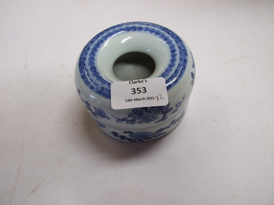 A Chinese blue & white lidded brush washer decorated with flowers, 10cms (4ins) diameter; together - Image 3 of 15