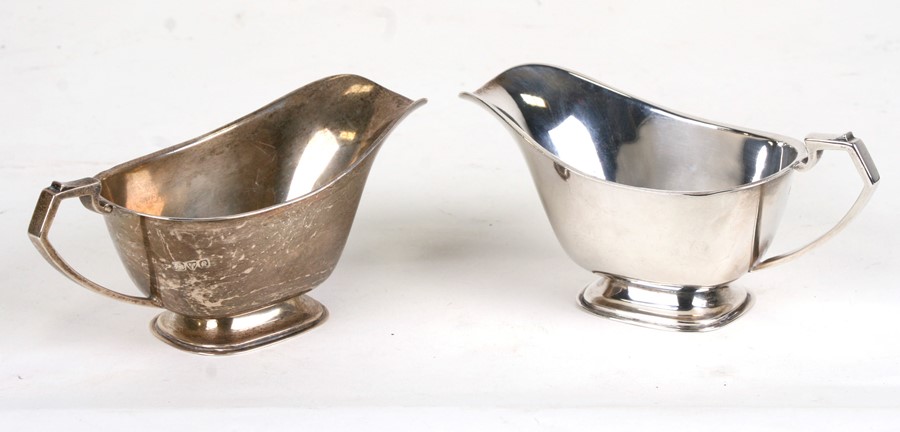 A pair of silver sauce boats, Chester 1938, approx weight 309g.