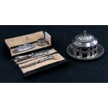 An Edwardian ladies silver five-piece travelling manicure set, Birmingham 1902, cased; together with