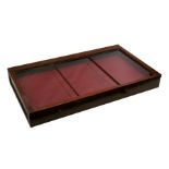 A Victorian mahogany museum table top display case with three glazed panel top, 120cms (47.75ins)