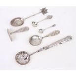 An Edwardian silver spoon, the bowl with an image of Cape Town, South Africa, by Levi & Salaman,