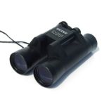A pair of Zeiss 10x25b compact binoculars.Condition Reportgood overall condition, optics clear no