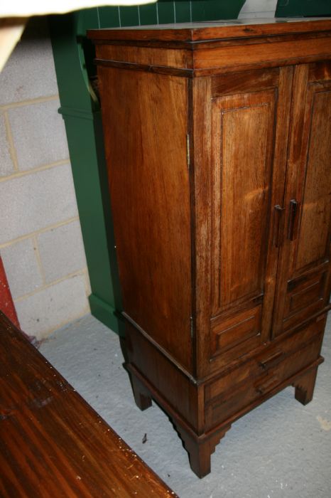 An early 20th century Cotswold school Gimson style side walnut cabinet, the pair of panelled doors - Image 9 of 9