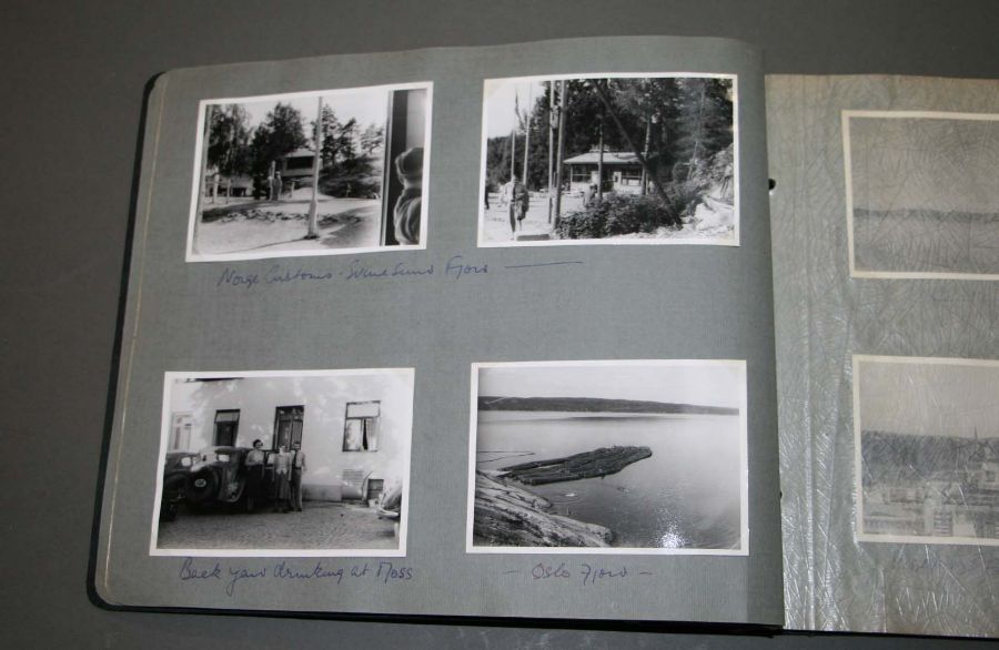 Three early 20th century photo albums (3).Condition Report. - Image 10 of 33