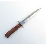 A WW2 German fighting knife with wooden grip. Blade length 17.5cms (6.875ins)