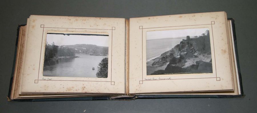 Three early 20th century photo albums (3).Condition Report. - Image 30 of 33